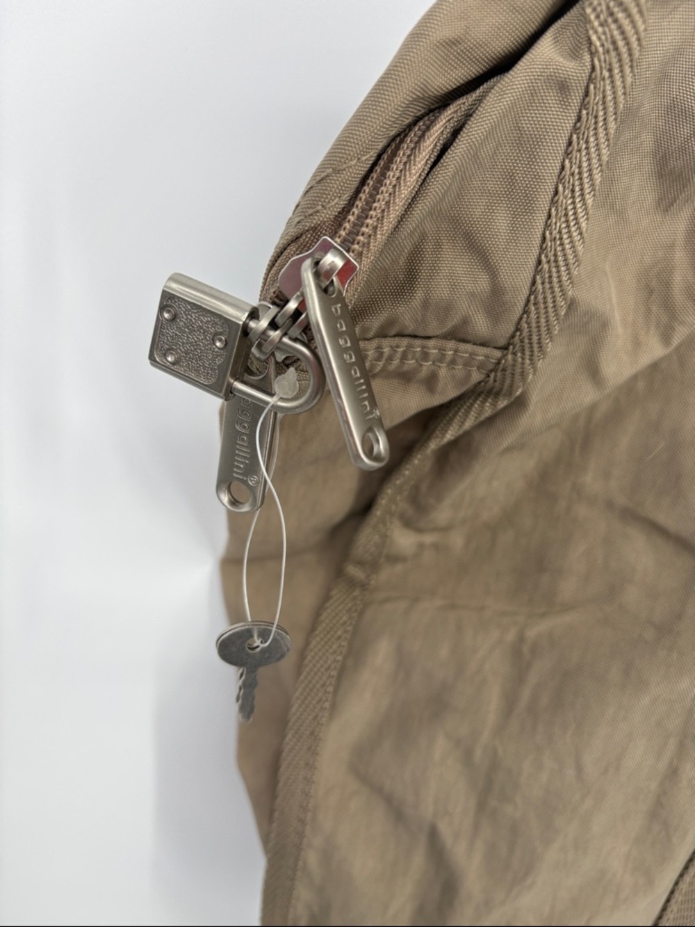 🎪 Baggallini tan Packable Travel Tote - Picture 2 of 6